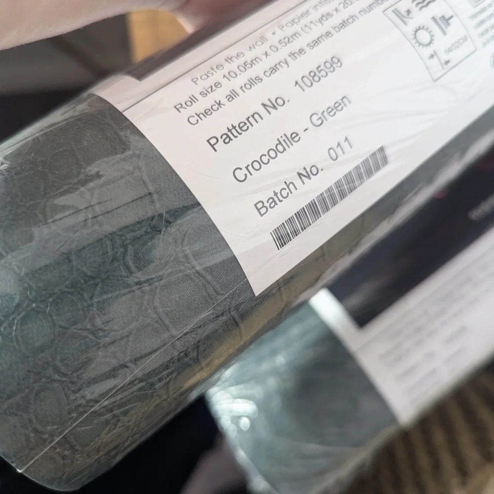 ⭐NWT Superfresco Easy Green Wallpaper Roll